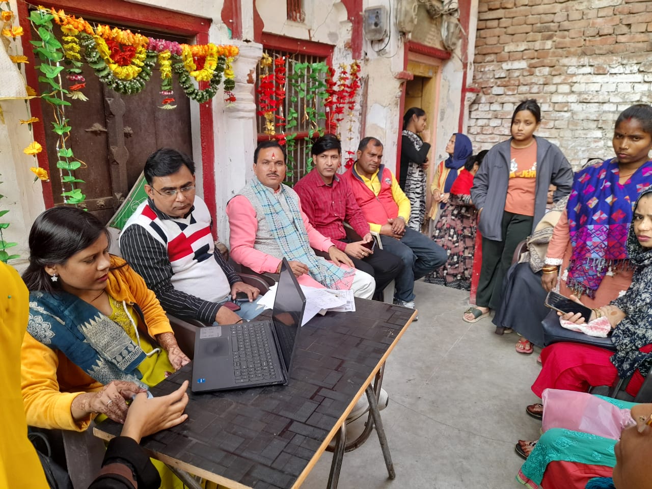 कैम्प में छूटे हुए पात्र लाभार्थियों के आयुष्मान कार्ड बनाए गए।